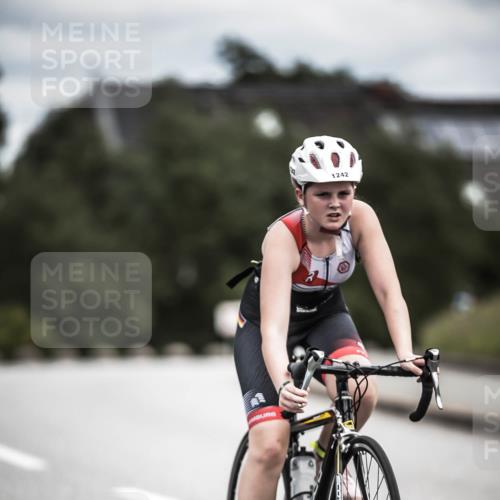 21.06.2026 - 29. Vierlanden-Triathlon H.Heesch http://msf.ph/oto/9926205 21.06.2026 14:57:05 Radfahren 1242 meine-sportfotos.de
