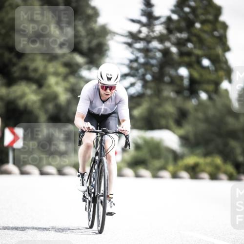 21.06.2026 - 29. Vierlanden-Triathlon H.Heesch http://msf.ph/oto/9926208 21.06.2026 13:20:40 Radfahren 1144 meine-sportfotos.de
