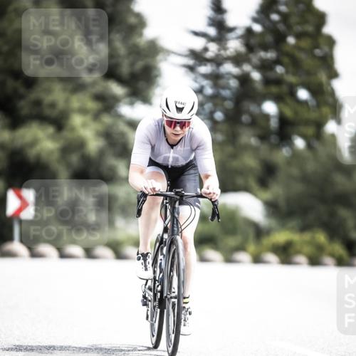 21.06.2026 - 29. Vierlanden-Triathlon H.Heesch http://msf.ph/oto/9926213 21.06.2026 13:20:40 Radfahren 1144 meine-sportfotos.de