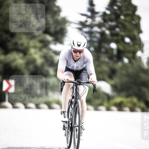 21.06.2026 - 29. Vierlanden-Triathlon H.Heesch http://msf.ph/oto/9926215 21.06.2026 13:20:40 Radfahren 1144 meine-sportfotos.de