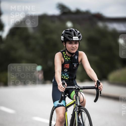 21.06.2026 - 29. Vierlanden-Triathlon H.Heesch http://msf.ph/oto/9926224 21.06.2026 14:57:07 Radfahren 1322 meine-sportfotos.de