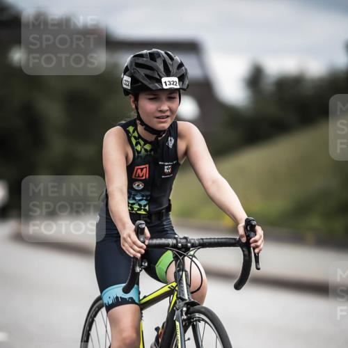 21.06.2026 - 29. Vierlanden-Triathlon H.Heesch http://msf.ph/oto/9926236 21.06.2026 14:57:08 Radfahren 1322, 1322 meine-sportfotos.de