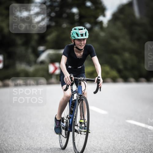 21.06.2026 - 29. Vierlanden-Triathlon H.Heesch http://msf.ph/oto/9926250 21.06.2026 14:57:17 Radfahren 1241 meine-sportfotos.de