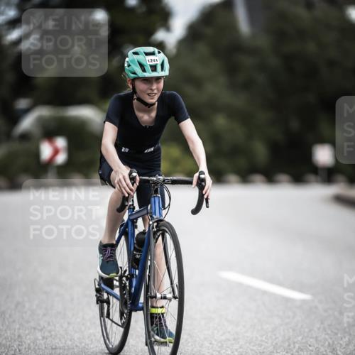 21.06.2026 - 29. Vierlanden-Triathlon H.Heesch http://msf.ph/oto/9926256 21.06.2026 14:57:17 Radfahren 1241 meine-sportfotos.de