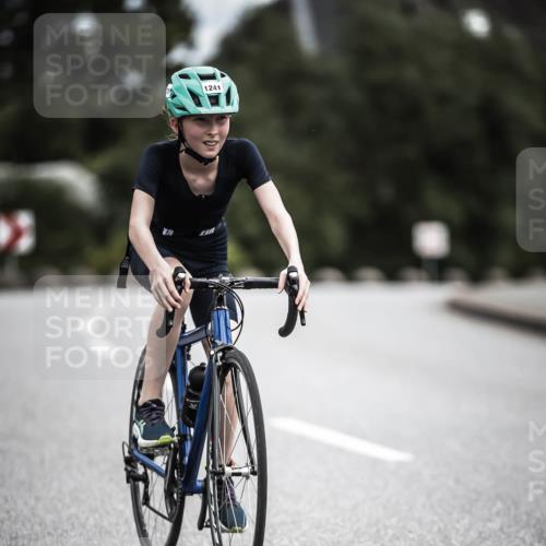 21.06.2026 - 29. Vierlanden-Triathlon H.Heesch http://msf.ph/oto/9926260 21.06.2026 14:57:17 Radfahren 1241 meine-sportfotos.de