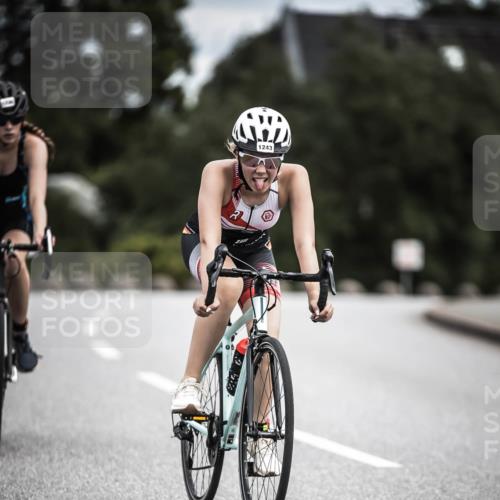 21.06.2026 - 29. Vierlanden-Triathlon H.Heesch http://msf.ph/oto/9926321 21.06.2026 14:57:40 Radfahren 1243 meine-sportfotos.de