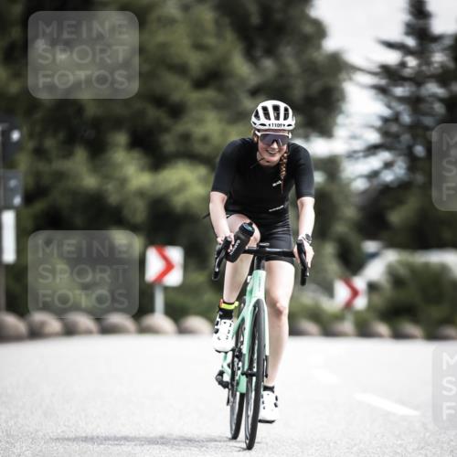 21.06.2026 - 29. Vierlanden-Triathlon H.Heesch http://msf.ph/oto/9926340 21.06.2026 13:21:15 Radfahren 11094 meine-sportfotos.de