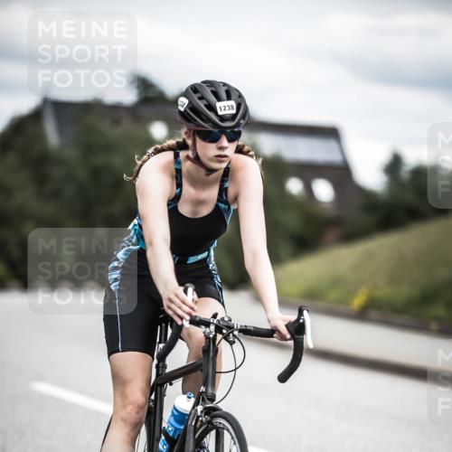 21.06.2026 - 29. Vierlanden-Triathlon H.Heesch http://msf.ph/oto/9926345 21.06.2026 14:57:42 Radfahren 1238 meine-sportfotos.de