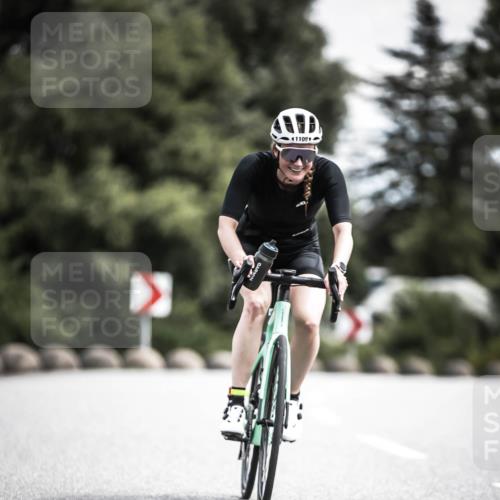 21.06.2026 - 29. Vierlanden-Triathlon H.Heesch http://msf.ph/oto/9926346 21.06.2026 13:21:15 Radfahren 1109 meine-sportfotos.de