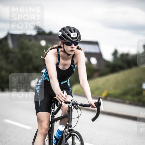 21.06.2026 - 29. Vierlanden-Triathlon H.Heesch http://msf.ph/oto/9926348 21.06.2026 14:57:42 Radfahren 1238 meine-sportfotos.de