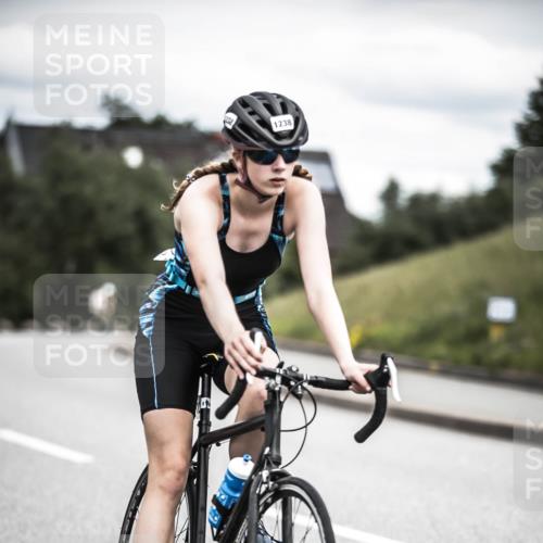 21.06.2026 - 29. Vierlanden-Triathlon H.Heesch http://msf.ph/oto/9926350 21.06.2026 14:57:42 Radfahren 1238 meine-sportfotos.de