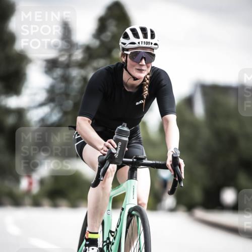 21.06.2026 - 29. Vierlanden-Triathlon H.Heesch http://msf.ph/oto/9926371 21.06.2026 13:21:16 Radfahren 460 meine-sportfotos.de