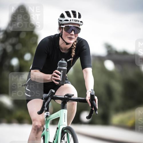 21.06.2026 - 29. Vierlanden-Triathlon H.Heesch http://msf.ph/oto/9926377 21.06.2026 13:21:16 Radfahren 460 meine-sportfotos.de