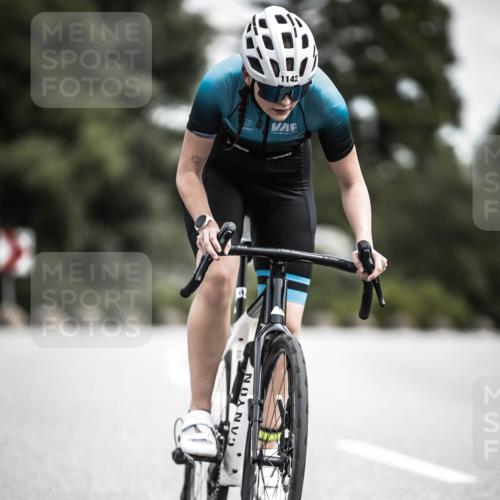 21.06.2026 - 29. Vierlanden-Triathlon H.Heesch http://msf.ph/oto/9926399 21.06.2026 13:21:23 Radfahren 1142 meine-sportfotos.de