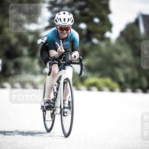 21.06.2026 - 29. Vierlanden-Triathlon H.Heesch http://msf.ph/oto/9926435 21.06.2026 13:22:33 Radfahren 1137 meine-sportfotos.de