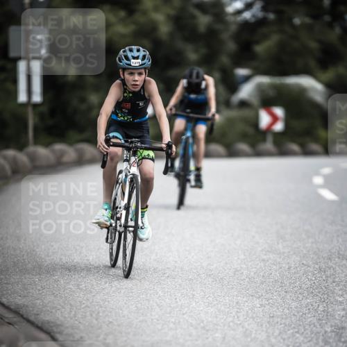 21.06.2026 - 29. Vierlanden-Triathlon H.Heesch http://msf.ph/oto/9926436 21.06.2026 14:57:57 Radfahren 1319 meine-sportfotos.de