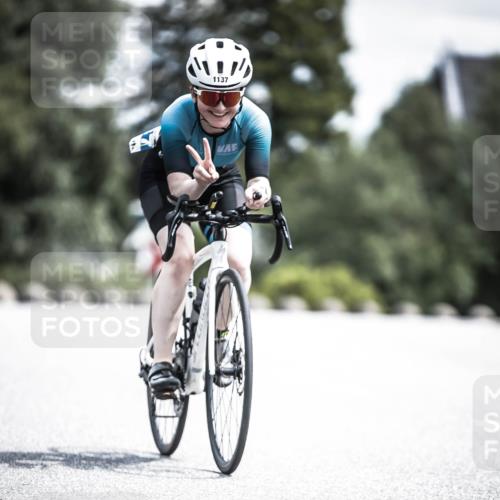 21.06.2026 - 29. Vierlanden-Triathlon H.Heesch http://msf.ph/oto/9926437 21.06.2026 13:22:33 Radfahren 1137 meine-sportfotos.de