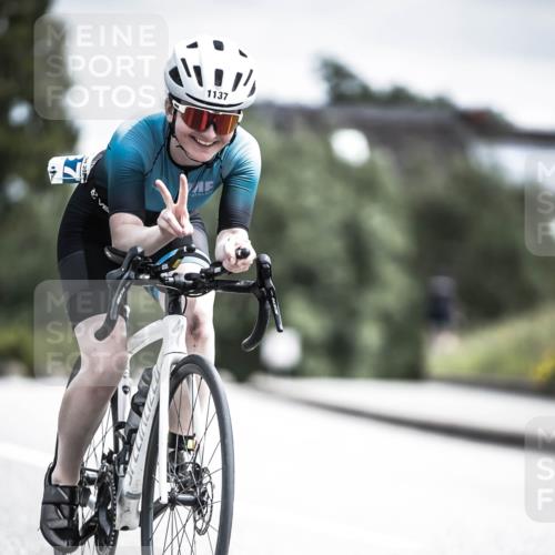 21.06.2026 - 29. Vierlanden-Triathlon H.Heesch http://msf.ph/oto/9926451 21.06.2026 13:22:33 Radfahren 1137 meine-sportfotos.de