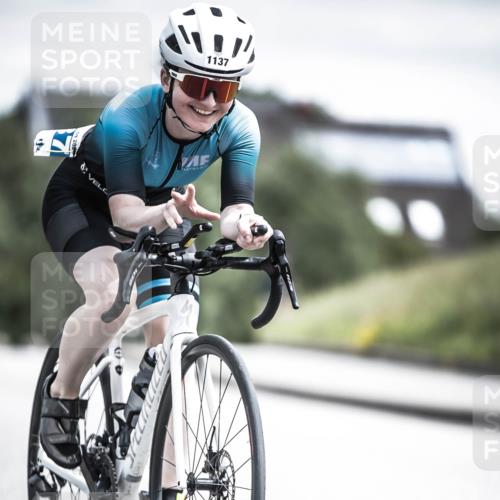21.06.2026 - 29. Vierlanden-Triathlon H.Heesch http://msf.ph/oto/9926457 21.06.2026 13:22:33 Radfahren 1137 meine-sportfotos.de