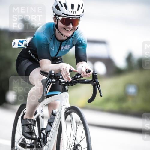 21.06.2026 - 29. Vierlanden-Triathlon H.Heesch http://msf.ph/oto/9926461 21.06.2026 13:22:33 Radfahren 1137, 20, 7, 7 meine-sportfotos.de