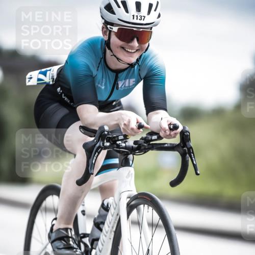 21.06.2026 - 29. Vierlanden-Triathlon H.Heesch http://msf.ph/oto/9926465 21.06.2026 13:22:33 Radfahren 1137 meine-sportfotos.de