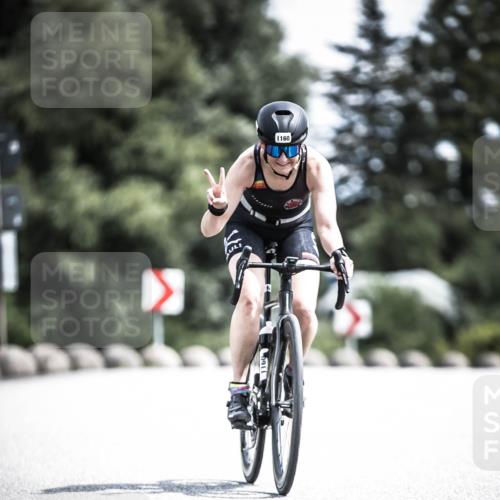 21.06.2026 - 29. Vierlanden-Triathlon H.Heesch http://msf.ph/oto/9926494 21.06.2026 13:22:53 Radfahren 1160 meine-sportfotos.de