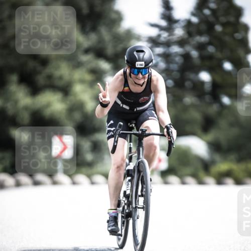 21.06.2026 - 29. Vierlanden-Triathlon H.Heesch http://msf.ph/oto/9926498 21.06.2026 13:22:53 Radfahren 1160 meine-sportfotos.de