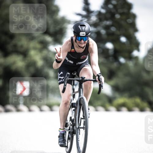 21.06.2026 - 29. Vierlanden-Triathlon H.Heesch http://msf.ph/oto/9926502 21.06.2026 13:22:53 Radfahren 160, 1160 meine-sportfotos.de