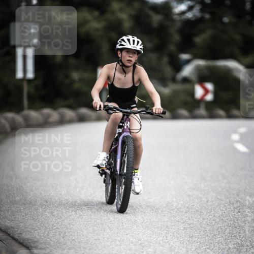 21.06.2026 - 29. Vierlanden-Triathlon H.Heesch http://msf.ph/oto/9926533 21.06.2026 14:58:15 Radfahren 11, 1303 meine-sportfotos.de