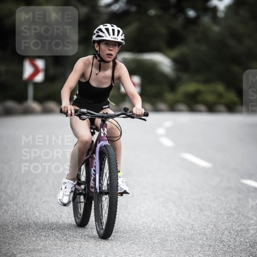 21.06.2026 - 29. Vierlanden-Triathlon H.Heesch http://msf.ph/oto/9926552 21.06.2026 14:58:15 Radfahren 1303 meine-sportfotos.de