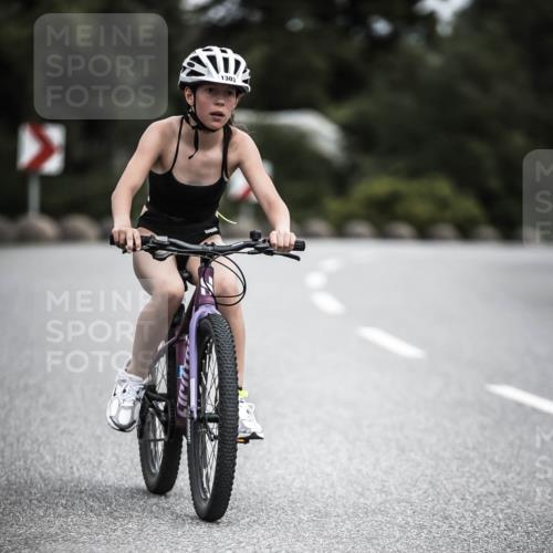 21.06.2026 - 29. Vierlanden-Triathlon H.Heesch http://msf.ph/oto/9926554 21.06.2026 14:58:15 Radfahren 1303 meine-sportfotos.de