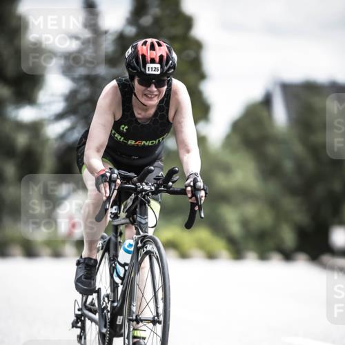 21.06.2026 - 29. Vierlanden-Triathlon H.Heesch http://msf.ph/oto/9926640 21.06.2026 13:26:58 Radfahren 1125 meine-sportfotos.de