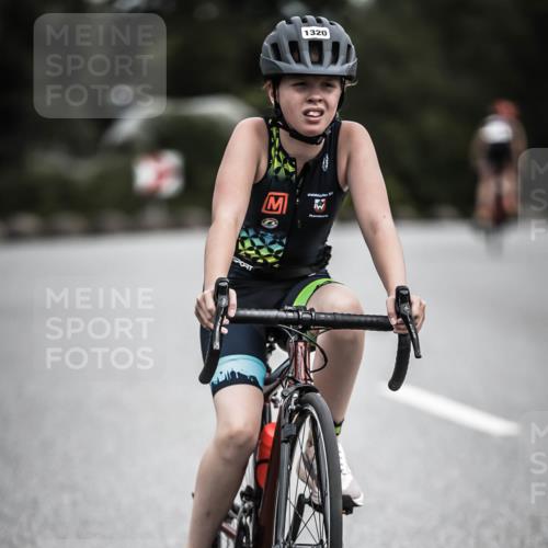 21.06.2026 - 29. Vierlanden-Triathlon H.Heesch http://msf.ph/oto/9926671 21.06.2026 14:58:45 Radfahren 1320 meine-sportfotos.de
