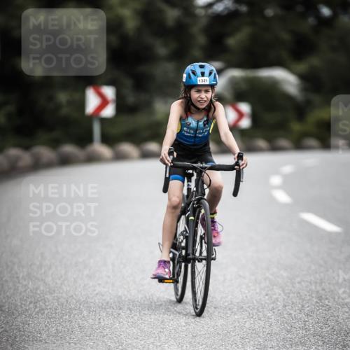 21.06.2026 - 29. Vierlanden-Triathlon H.Heesch http://msf.ph/oto/9926682 21.06.2026 14:58:47 Radfahren 1321 meine-sportfotos.de