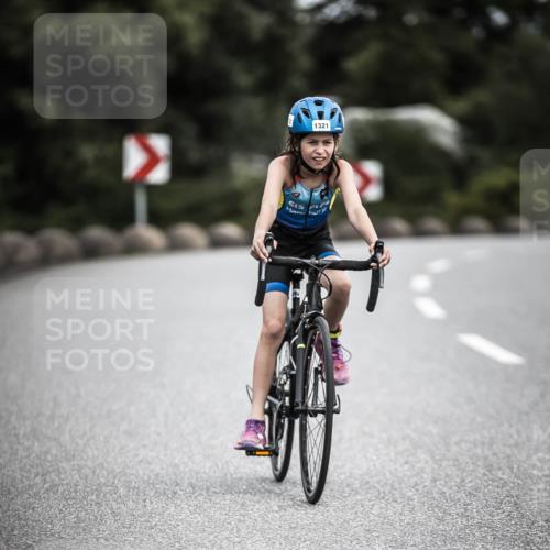 21.06.2026 - 29. Vierlanden-Triathlon H.Heesch http://msf.ph/oto/9926684 21.06.2026 14:58:47 Radfahren 1321 meine-sportfotos.de