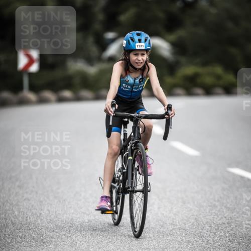 21.06.2026 - 29. Vierlanden-Triathlon H.Heesch http://msf.ph/oto/9926694 21.06.2026 14:58:47 Radfahren 1321 meine-sportfotos.de