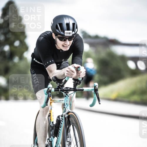21.06.2026 - 29. Vierlanden-Triathlon H.Heesch http://msf.ph/oto/9926707 21.06.2026 13:29:09 Radfahren 1191 meine-sportfotos.de