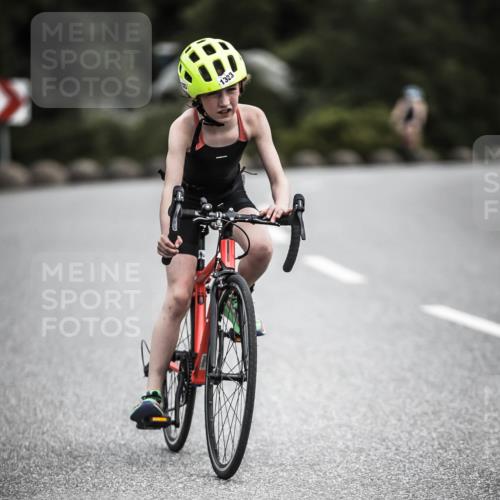 21.06.2026 - 29. Vierlanden-Triathlon H.Heesch http://msf.ph/oto/9926716 21.06.2026 14:59:04 Radfahren 1323 meine-sportfotos.de