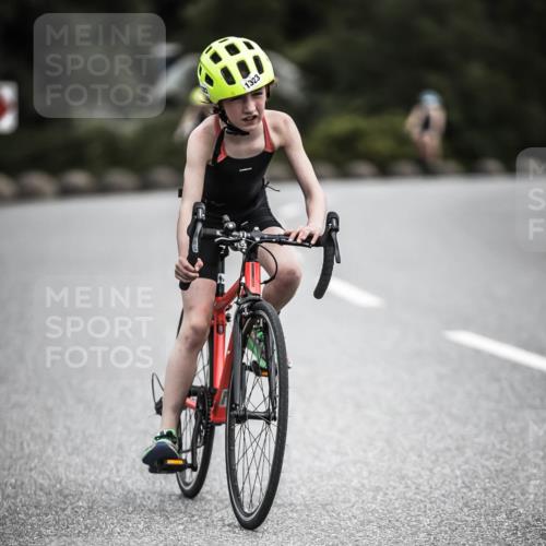 21.06.2026 - 29. Vierlanden-Triathlon H.Heesch http://msf.ph/oto/9926718 21.06.2026 14:59:04 Radfahren 1323 meine-sportfotos.de
