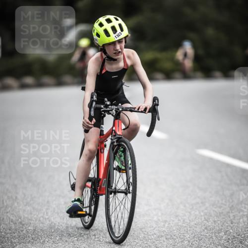 21.06.2026 - 29. Vierlanden-Triathlon H.Heesch http://msf.ph/oto/9926720 21.06.2026 14:59:04 Radfahren 1323 meine-sportfotos.de