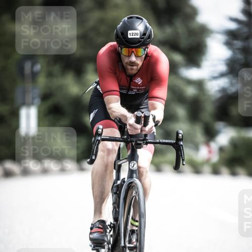 21.06.2026 - 29. Vierlanden-Triathlon H.Heesch http://msf.ph/oto/9926743 21.06.2026 13:29:20 Radfahren 1220 meine-sportfotos.de