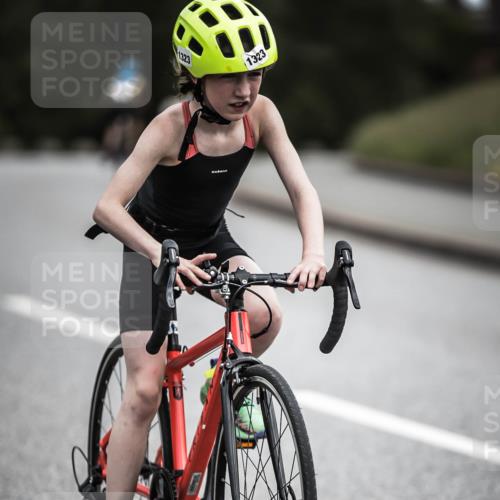 21.06.2026 - 29. Vierlanden-Triathlon H.Heesch http://msf.ph/oto/9926748 21.06.2026 14:59:05 Radfahren 1323, 1323 meine-sportfotos.de