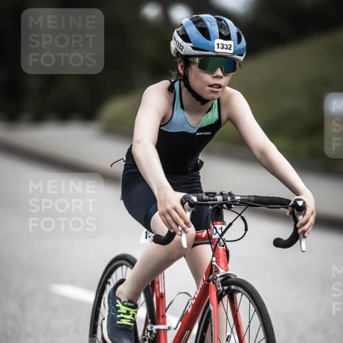 21.06.2026 - 29. Vierlanden-Triathlon H.Heesch http://msf.ph/oto/9926804 21.06.2026 14:59:14 Radfahren 1332, 1332, 954 meine-sportfotos.de
