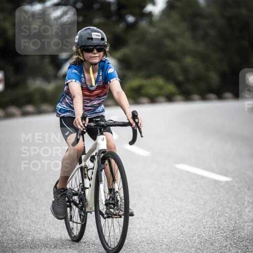 21.06.2026 - 29. Vierlanden-Triathlon H.Heesch http://msf.ph/oto/9926826 21.06.2026 14:59:26 Radfahren 1306 meine-sportfotos.de
