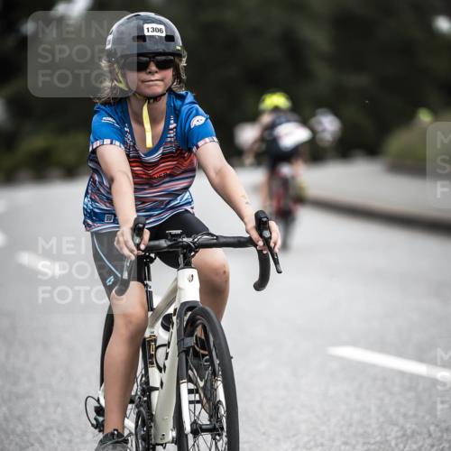 21.06.2026 - 29. Vierlanden-Triathlon H.Heesch http://msf.ph/oto/9926847 21.06.2026 14:59:26 Radfahren 1306 meine-sportfotos.de