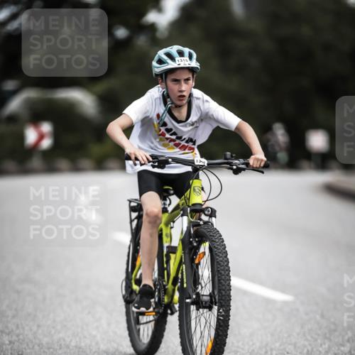 21.06.2026 - 29. Vierlanden-Triathlon H.Heesch http://msf.ph/oto/9926855 21.06.2026 14:59:39 Radfahren 1315, 135 meine-sportfotos.de