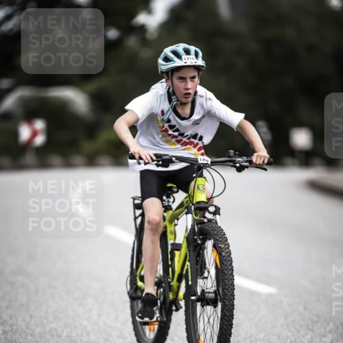 21.06.2026 - 29. Vierlanden-Triathlon H.Heesch http://msf.ph/oto/9926857 21.06.2026 14:59:39 Radfahren 1315, 13 meine-sportfotos.de
