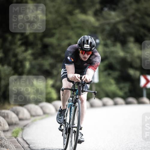 21.06.2026 - 29. Vierlanden-Triathlon H.Heesch http://msf.ph/oto/9926874 21.06.2026 13:29:57 Radfahren 1101 meine-sportfotos.de