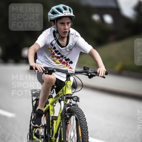21.06.2026 - 29. Vierlanden-Triathlon H.Heesch http://msf.ph/oto/9926881 21.06.2026 14:59:39 Radfahren 1315, 135 meine-sportfotos.de