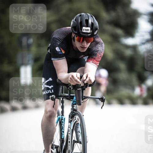 21.06.2026 - 29. Vierlanden-Triathlon H.Heesch http://msf.ph/oto/9926891 21.06.2026 13:29:58 Radfahren 1101 meine-sportfotos.de